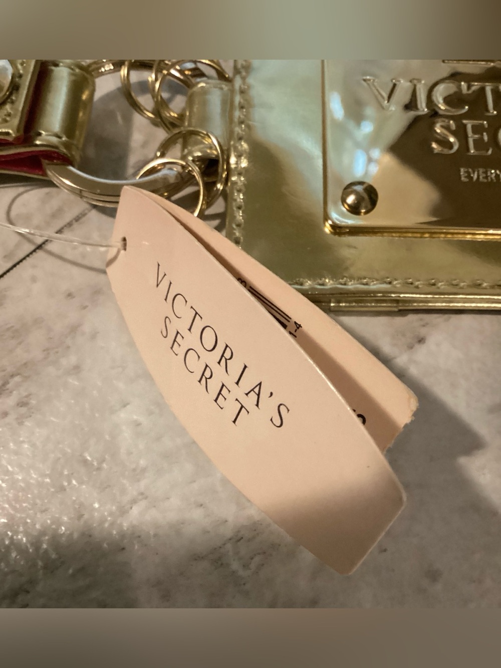 Victoria’s Secret 2009 “Everything I want” Luggage Tag - Picture 10 of 11